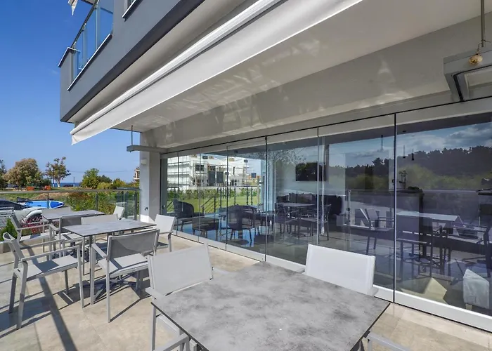 Botanica Luxury Suites